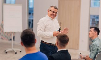 Un economist clujean a creat o platformă de educație financiară pentru cupluri