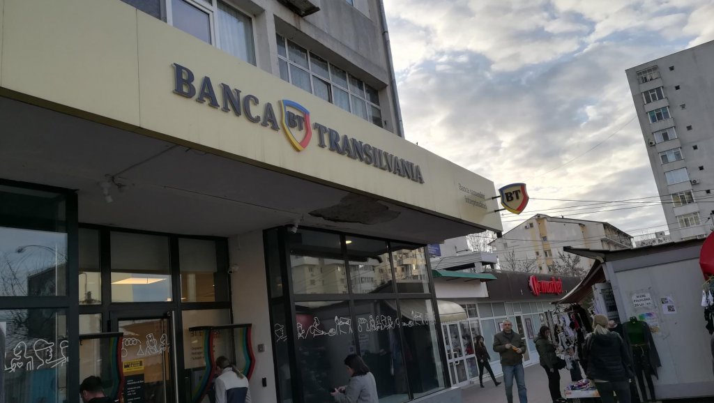 Banca Transilvania își recompensează angajații cu zeci de milioane de acțiuni gratuite