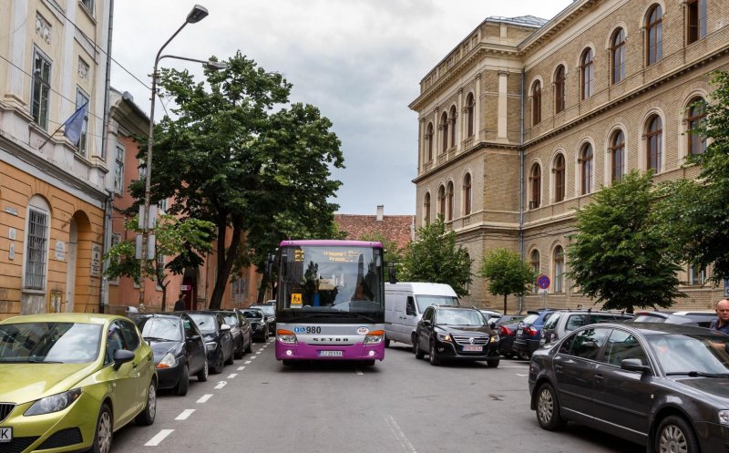 Primarul Clujului, toleranţă zero pentru studenţii care blochează traficul: "Studentul rămâne, maşina pleacă!"