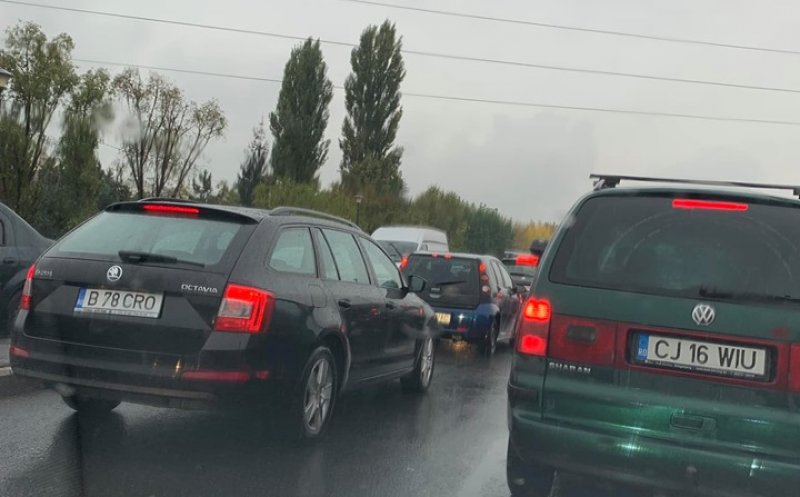 Clujul, în regim "bară la bară". Strigătul disperat al unui clujean: "5 stelele lu' peşte că ne sufocăm aici"