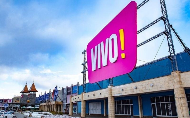 Restaurantele din mall-ul VIVO, închise de autorităţi pe motiv de GÂNDACI, s-au redeschis
