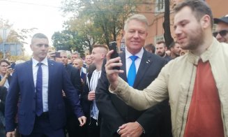 KLAUS IOHANNIS LA CLUJ | Preşedintele, mesaj către studenţi: "La ultimele alegeri, aţi distrus mitul tânărului apatic şi pasiv care nu votează"