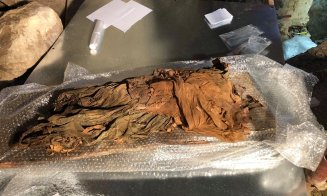 Descoperire uimitoare la Huedin. Arheologii au scos la lumină patru sicrie din secolul XVII
