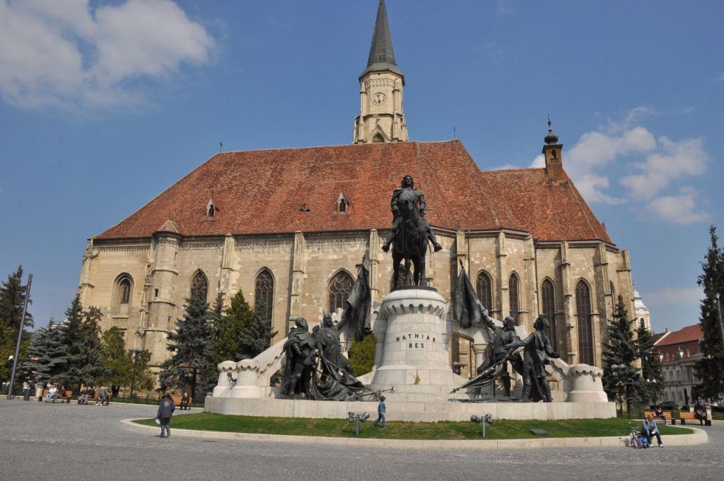FOTO: Cum arăta Piața Unirii, cu un secol în urmă