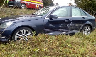 Accident cu două victime, în Bologa. O mașină a fost proiectată în câmp