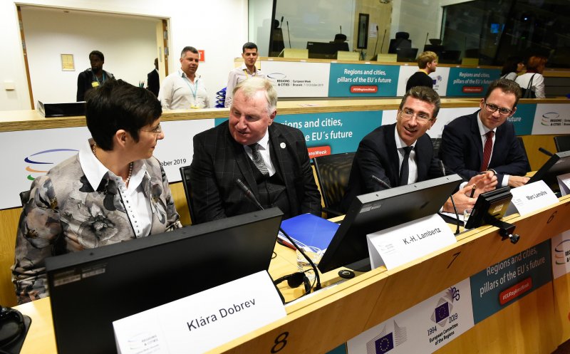 Mesaj de la Bruxelles:  autostrăzile României să se facă pe fonduri UE, nu pe bani privați