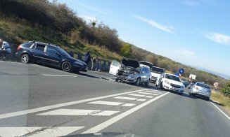 Accident cu răniți, pe Feleac. Sensul de urcare, blocat