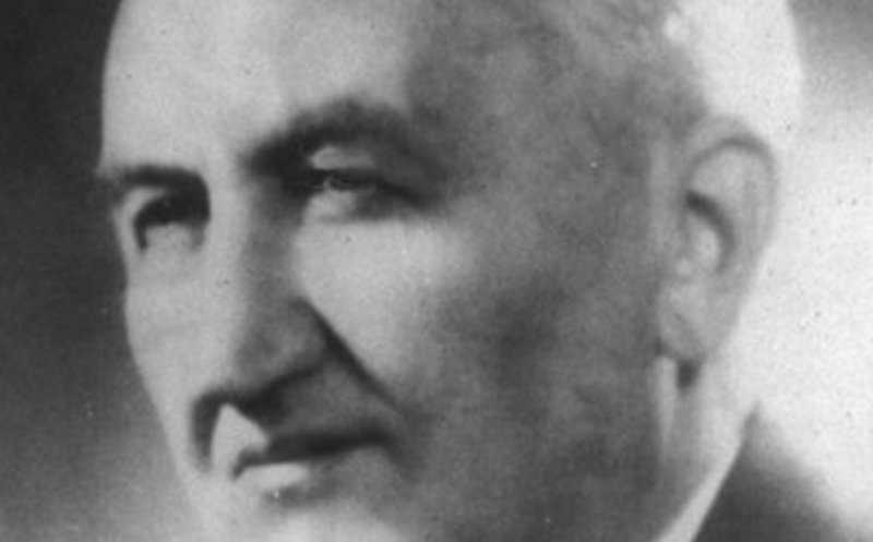 Fondatorul "U" Cluj, readus la viaţă. Holograma academicianului Iuliu Haţieganu, în dialog cu rectorul UBB