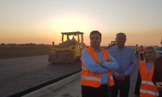 Ministrul demis se laudă că le-a luat fața ungurilor. Asfalt pe 5 km din Autostrada Transilvania