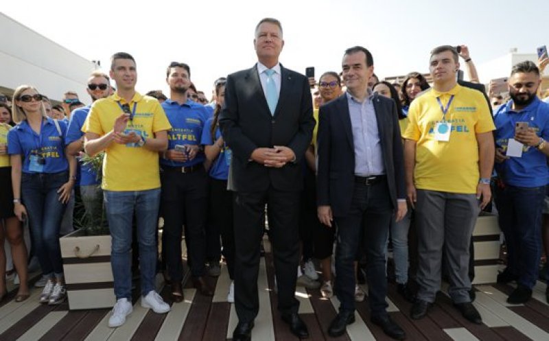 Cine sunt posibilii miniştri din Cabinetul lui Orban, redus la 16 portofolii. Cîţu la Finanţe, Bode la Transporturi şi Sighiartău la Dezvoltare