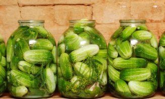 Rețetă de toamnă. Cei mai delicioși castraveți murați