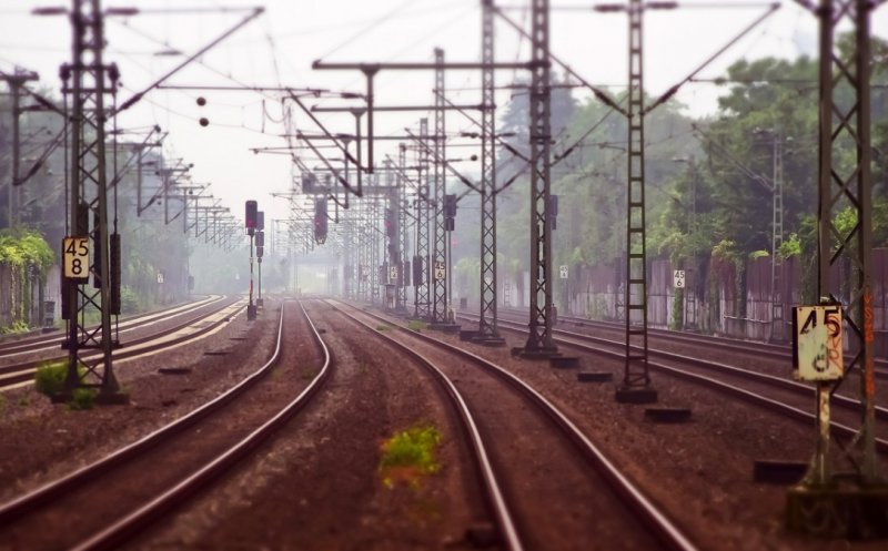 Accident cumplit lângă Cluj. Bărbat lovit de tren în timp ce traversa calea ferată