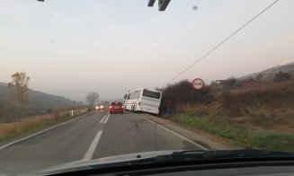 Autobuz cu 40 de pasageri, accident în județul Cluj