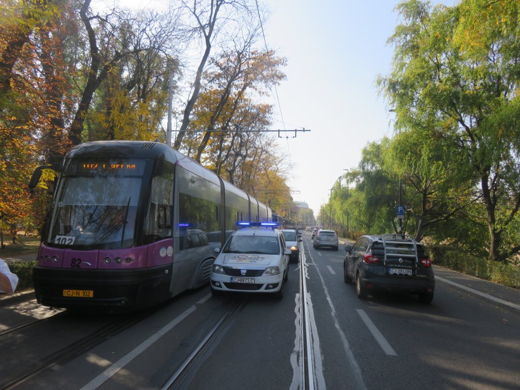 Circulaţia tramvaielor, blocată de o maşină defectă