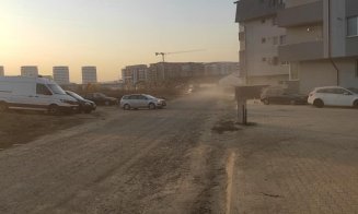Praf ca pe Marte pe o stradă din Floreşti. Locuitorii protestează: "Cerem asfaltarea de urgenţă a drumului!"