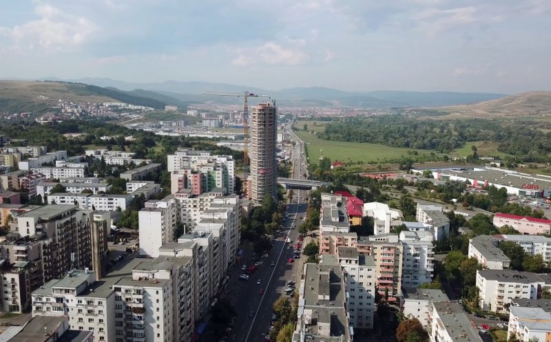 Cât te costă să locuieşti pe "acoperişul" României! Cel mai înalt bloc din ţară este în Cluj, iar penthouse-ul de la ultimul etaj e de vânzare