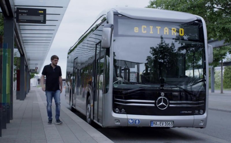 Primul autobuz 100% electric Mercedes, prezentat la Cluj