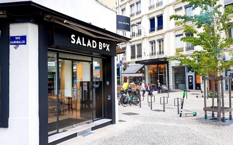 Clujenii de la Salad Box vor rețea de 115 de restaurante