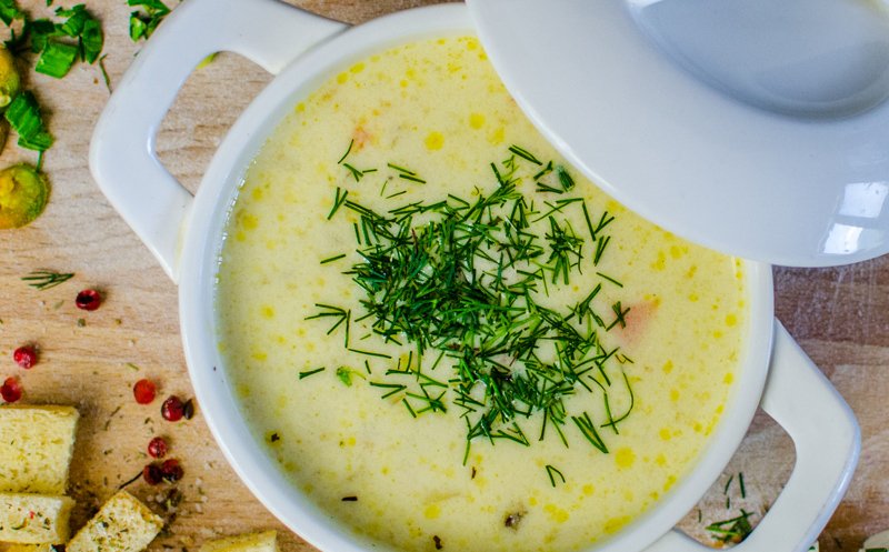 Ciorbă de pui a la grec, numai bună în zilele reci de toamnă