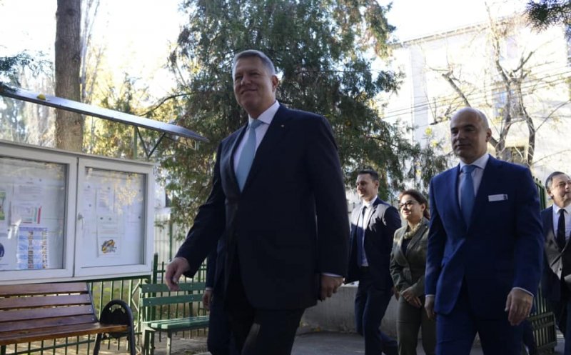 Rareș Bogdan, la vot alături de Iohannis: Cei din străinătate ne-au dovedit că dorința lor de a consolida democrația este foarte mare