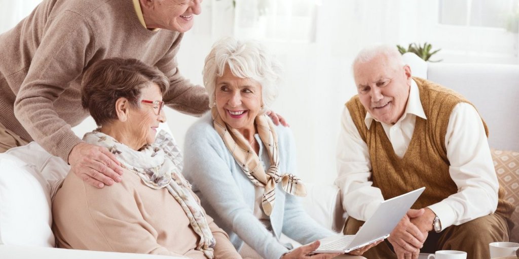 Pensionarii ar putea primi bonuri de masă. Care sunt condițiile