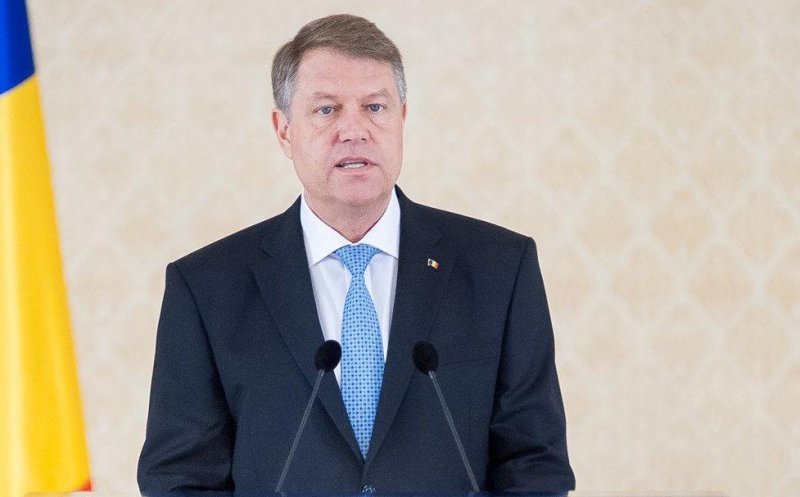 Klaus Iohannis, la secţia de votare: Azi e ziua campionilor cu ştampila ”votat” în mână