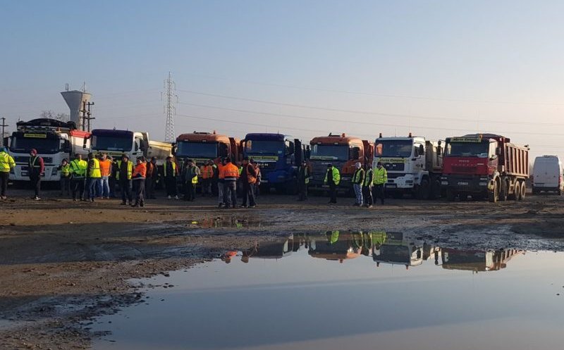 Grevă pe șantierul Autostrăzii Sebeș-Turda / CNAIR nu are plăți restante față de antreprenor