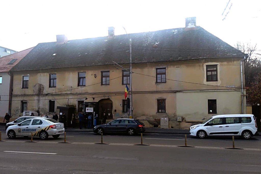 Cum arată astăzi clădirea care în anii 1800 era cea mai importantă vamă a Clujului