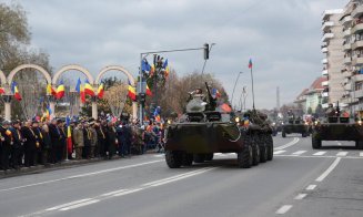 Ziua Naţională în capitala Unirii: Holograf și Viața de Vie, artificii și 10.000 de porții de fasole cu cârnați + Ce să vizitaţi în Alba Iulia