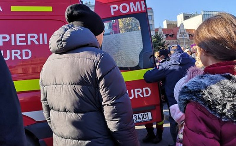 Un bătrân a leşinat înaintea defilării militare de la Cluj