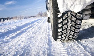 Atenție, șoferi, ninge la Cluj! De ce poți lua amendă chiar dacă ai anvelope de iarnă