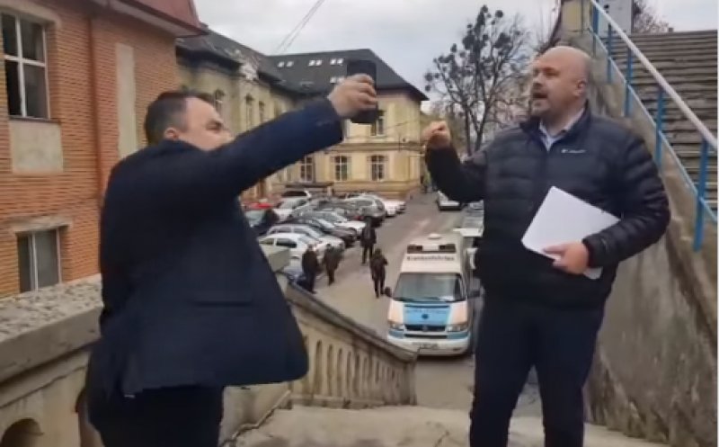 Scandal ca la ușa cortului în curtea spitalului pe tema saltelelor de la Chirurgie II. Explicația lui Șușca: "Nu sunt alte soluții, e un spital din 1900"