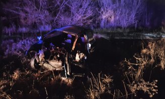 Accident Cluj: Două mașini făcute praf și un rănit grav pe drumul din Făget