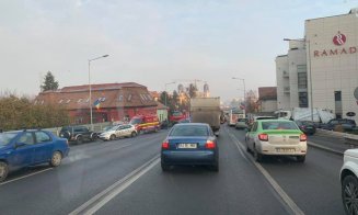 Tamponare în lanț pe Turzii. O persoană a ajuns la spital