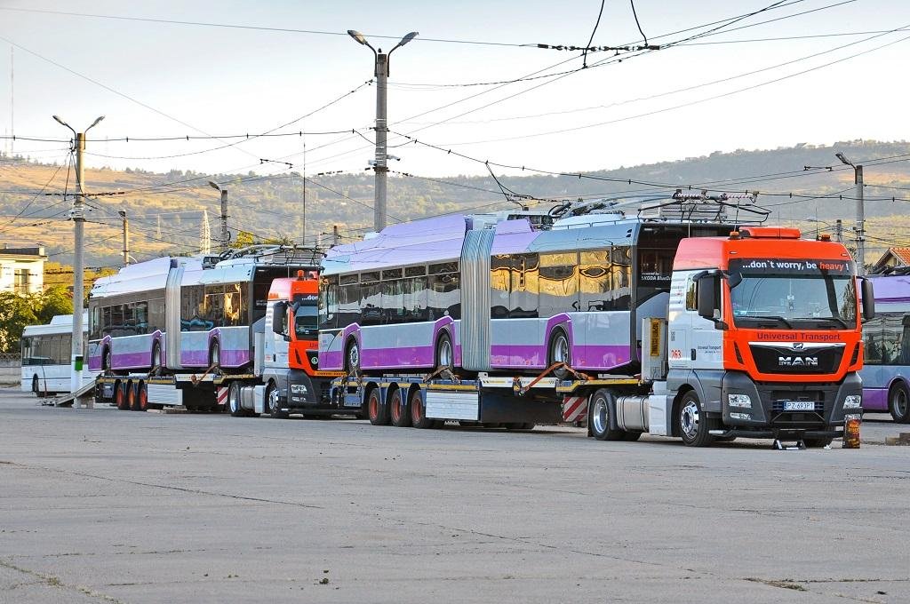Încă 13 troleibuze Solaris, recepționate de primărie