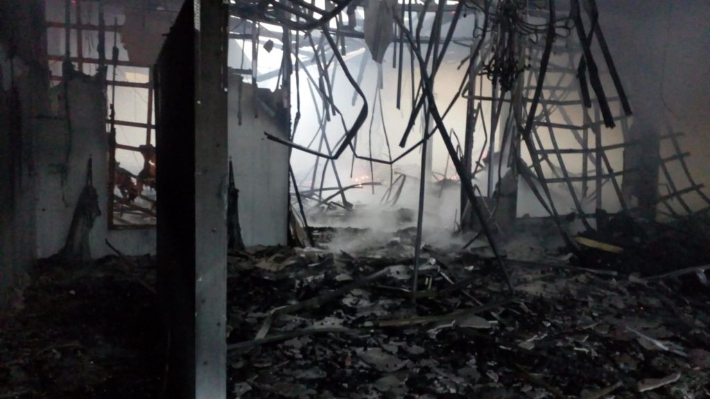 Sala de evenimente de 400 de persoane, care s-a făcut scrum sâmbătă, fără autorizație de securitate la incendiu