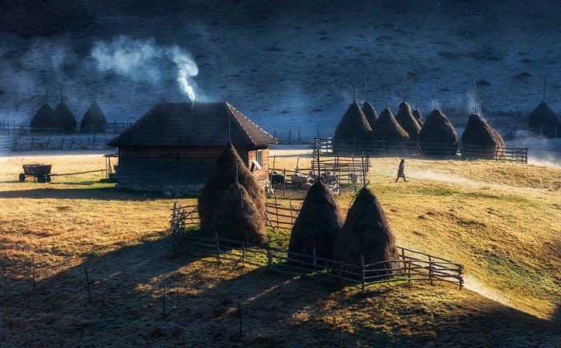 Tărâmuri uitate în timp. Fotografii de basm din Transilvania