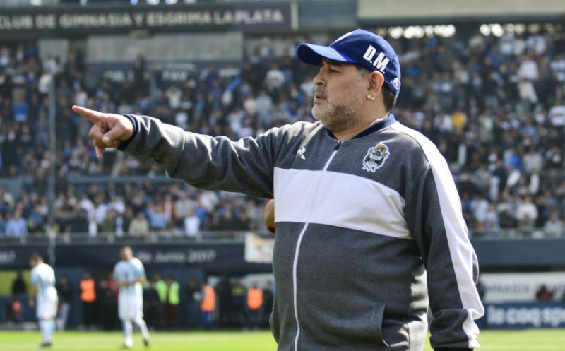 Interviu senzaţional cu Diego Maradona: Am fost răpit de un OZN şi mi-am pierdut virginitatea la 13 ani cu o femeie în vârstă