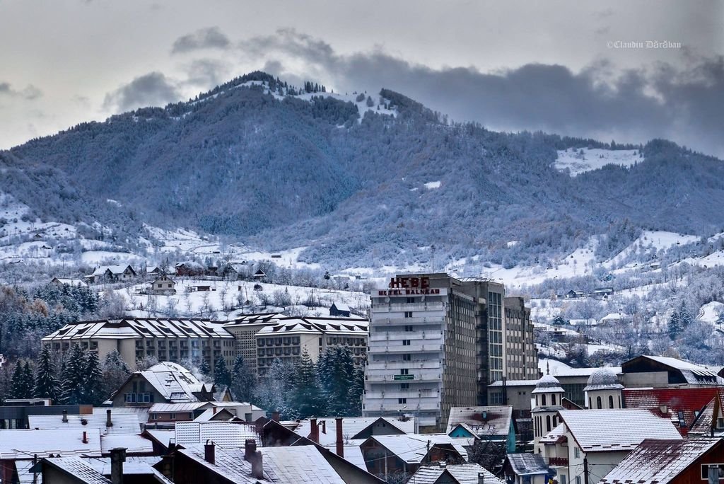 Revelion fără apă: Peste 300 de familii şi mai multe pensiuni din Sângeorz Băi nu au apă de 2 săptămâni