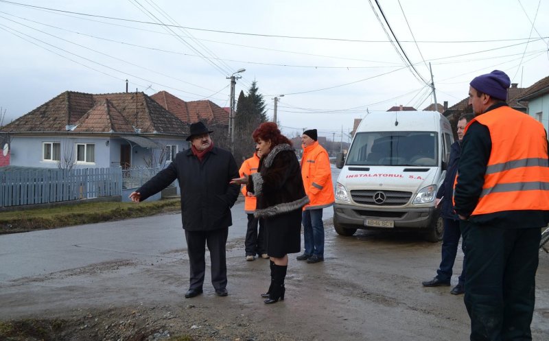 La Chinteni au căzut și canalizarea, și gazul. Locuitorii comunei, amenințați cu grilaje