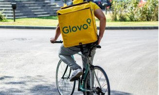 Recrutare masivă de bicicliști la Cluj. Glovo a adunat 10.000 de curieri