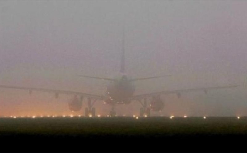 Ceața a dat peste cap zborurile la Cluj. Mai multe curse, întârziate sau anulate