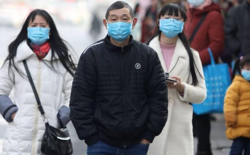 Coronavirus! Autorităţile au pus sub carantină 10 oraşe. Chinezii construiesc un spital special în doar 6 zile
