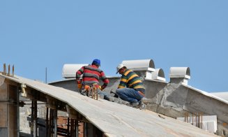 Muncitorii din Moldova se mută la Cluj cu familii cu tot