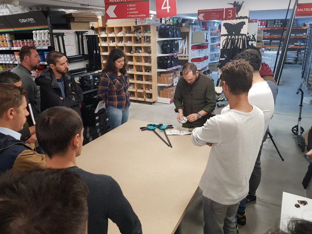 MAM Bricolaj își face showroom la Cluj cu bani de pe bursă