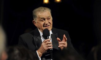 Dorel Vișan a fost aplaudat minute în șir la Cluj-Napoca, unde a fost aniversat pentru cariera în film