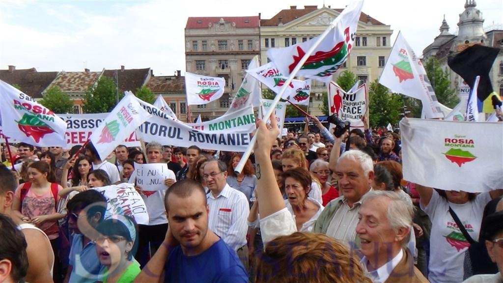 Clujenii cer în stradă includerea Roşiei Montane în patrimoniul UNESCO