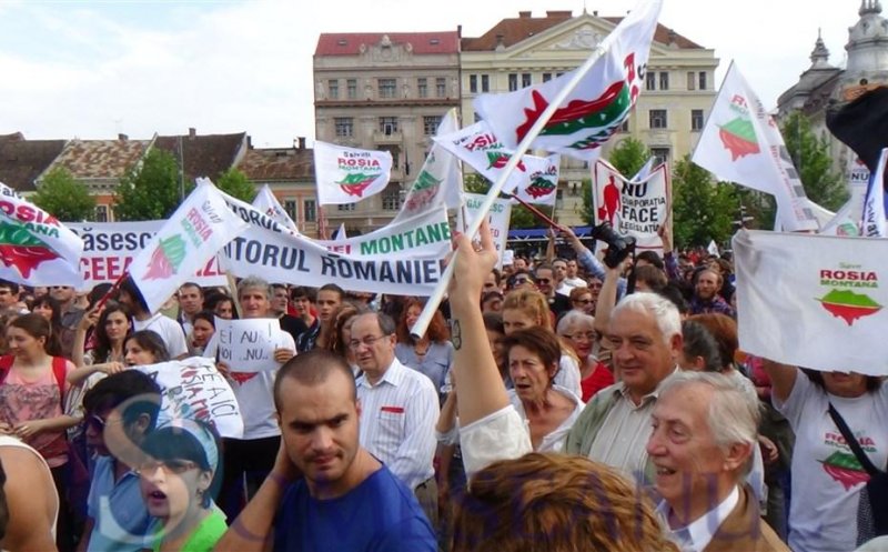 Clujenii cer în stradă includerea Roşiei Montane în patrimoniul UNESCO