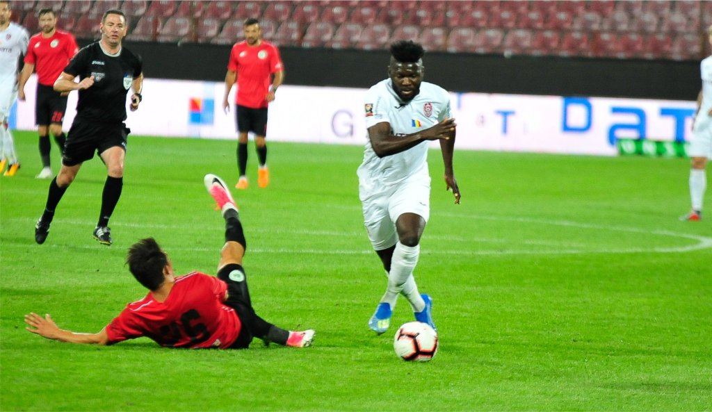 CFR Cluj a anunțat o nouă plecare din lotul condus de Dan Petrescu
