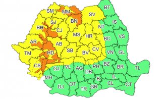 Avertizare de fenomene meteo extreme la Cluj: Cod Galben de vânt și Cod Portocaliu de ploi, lapoviță și ninsori